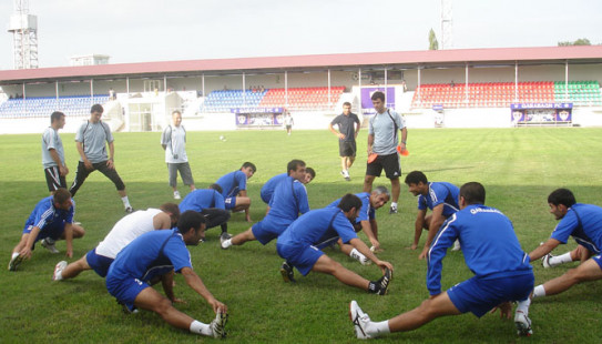 `Qarabağ` məşqlərə 4 futbolçu ilə başladı