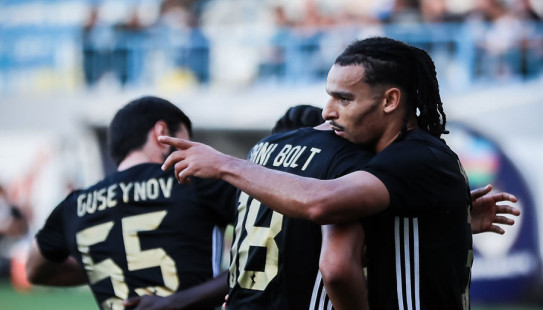 Home victory for Qarabağ