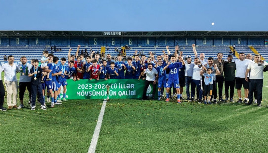 U-15 ÇEMPİON