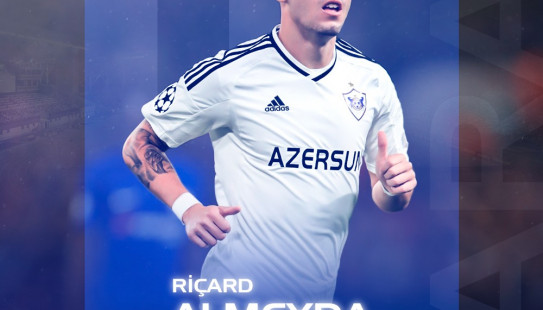 Richard Almeida signs for Qarabağ FK until 2022